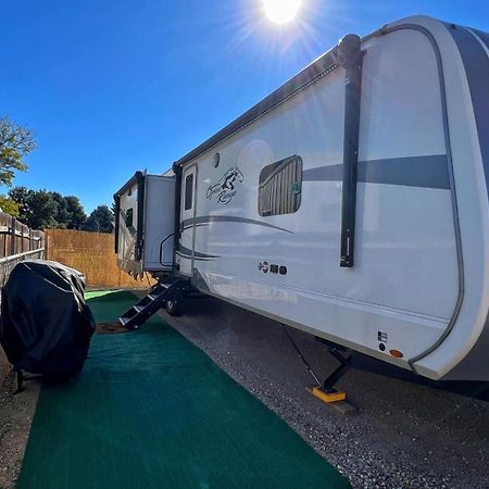 Luxury Glamping Near Idaho Event Center In Nampa Leilighet Eksteriør bilde